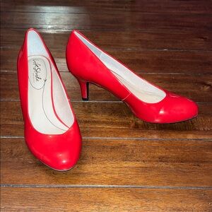 Life Stride Red Patent Mid-Heel Pumps for Women